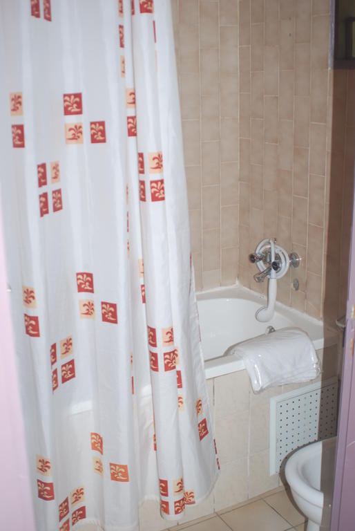 Hotel Framotel Kribi Bilik gambar